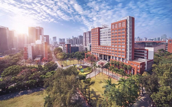 暨南大学