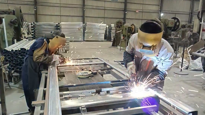 长沙宿舍公寓铁架床焊接